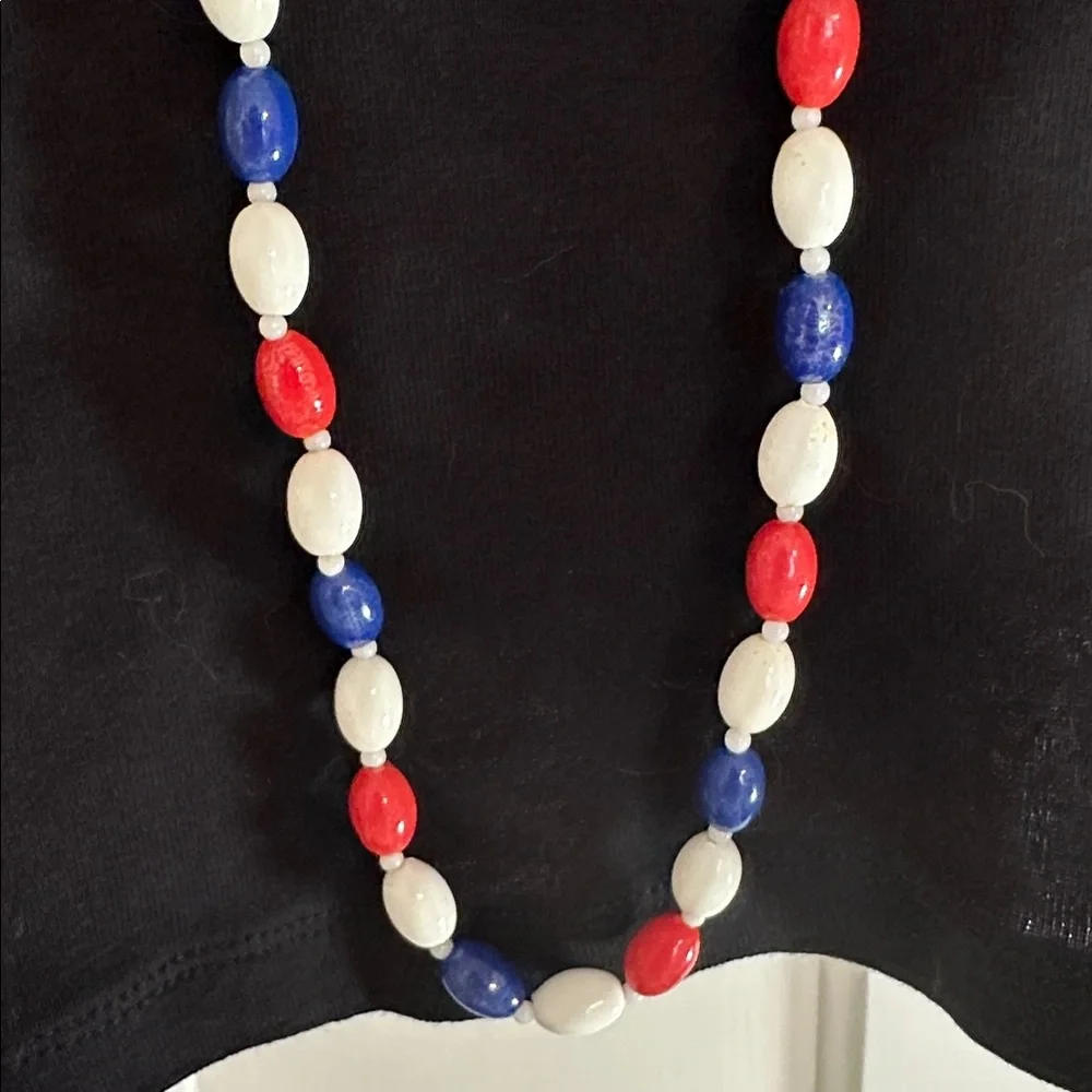 Vintage Mid Century Red,‎ White & Blue Long Oblong Bead Necklace
